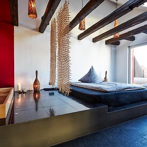 Deluxe Kamer met een King Size Bed op de Dak